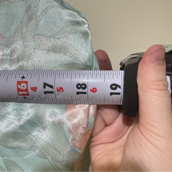 Women’s Vintage Silk Satin Floral Print Tulip Slip Tank Top Pjs Top No Size Tag - Picture 15 of 16